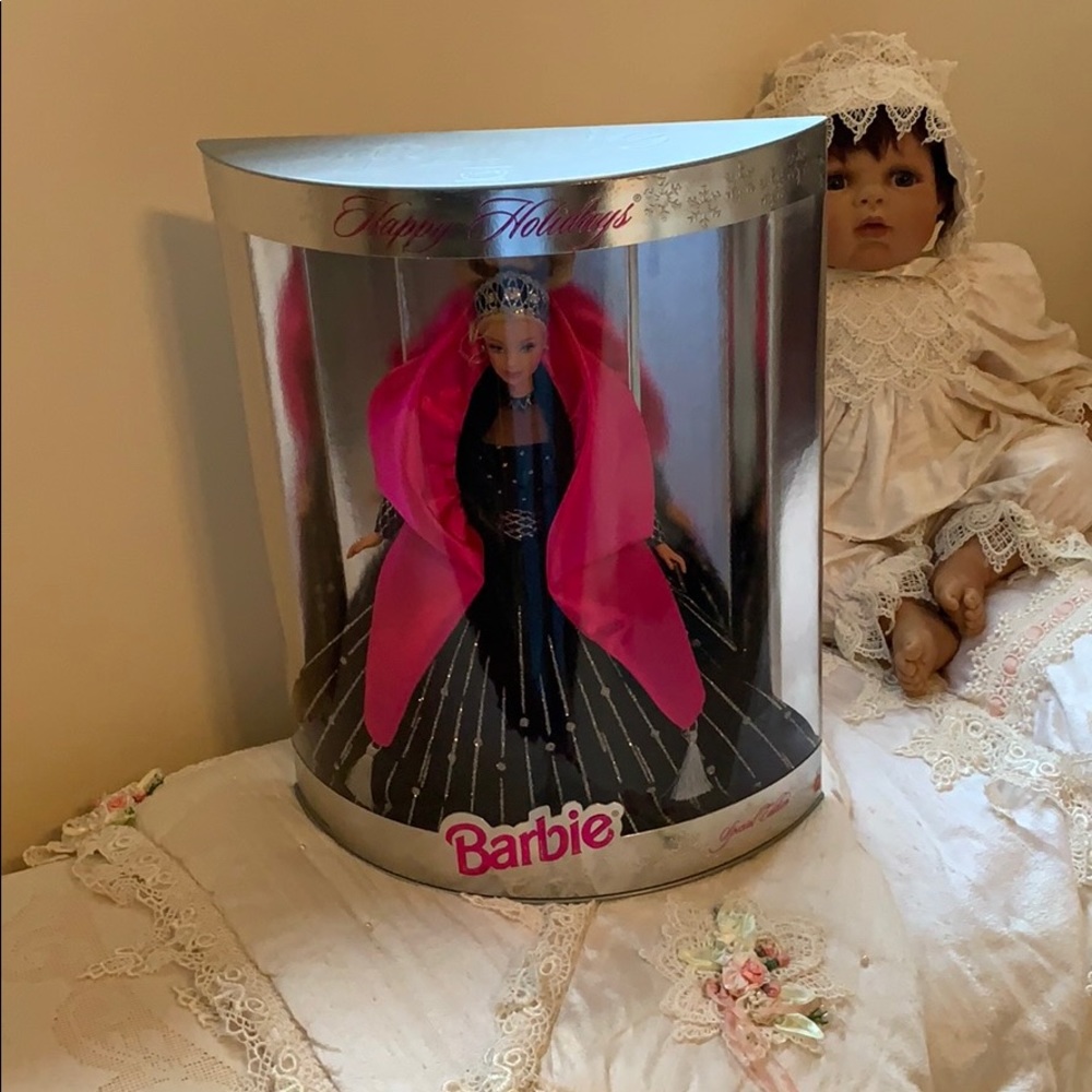 Holiday Barbie 1998..... rare!!